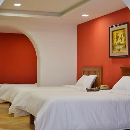 Hotel Ambassador Quito Exterior photo