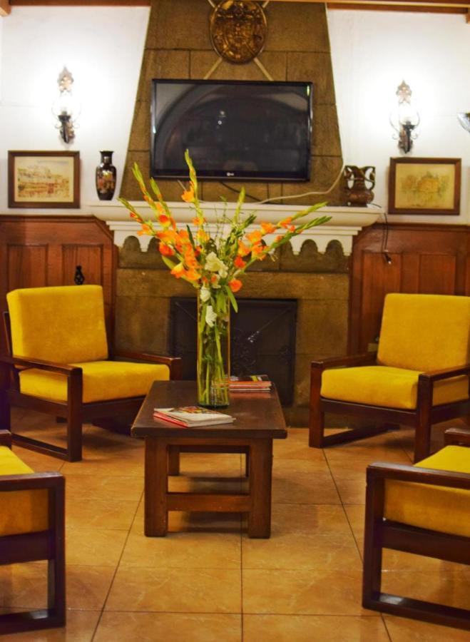 Hotel Ambassador Quito Exterior photo